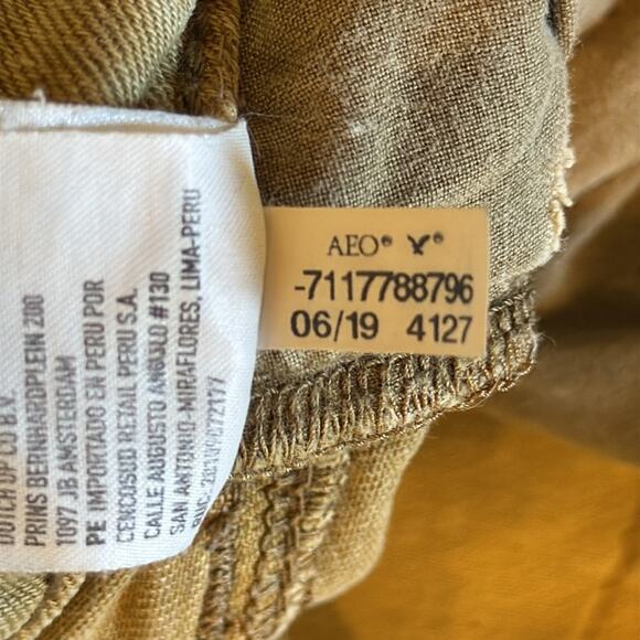 American Eagle Next Level Flex Tan Washed Slim Straight Jeans Size 30x32 - Picture 7 of 7